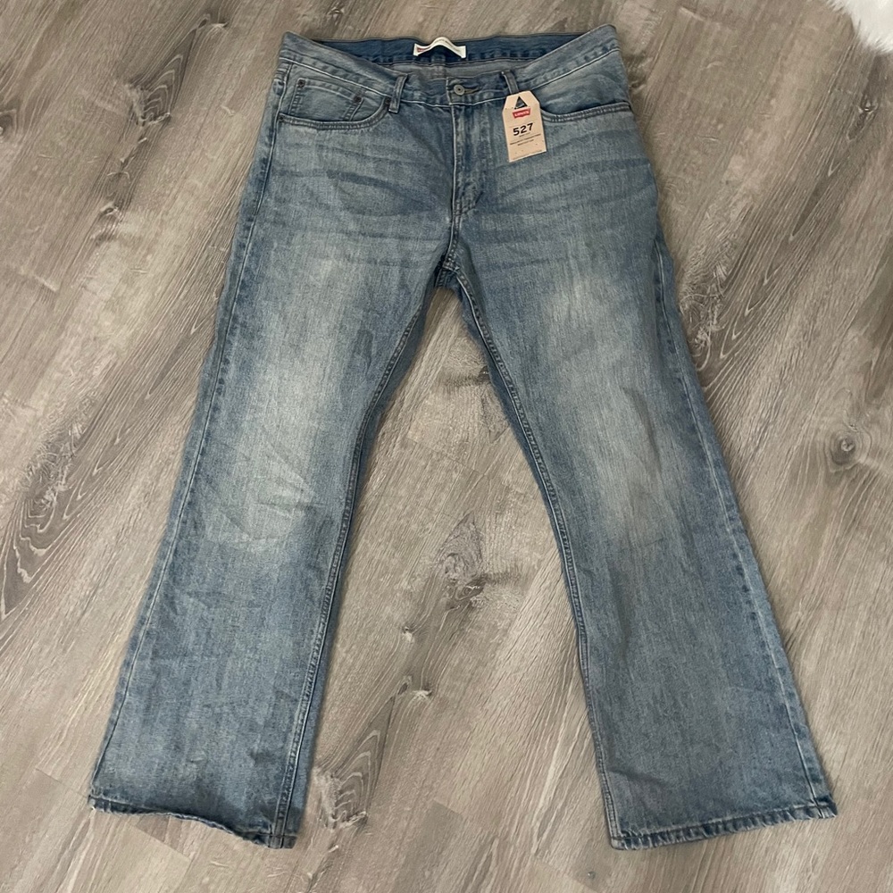 Levi’s bootcut jeans, never worn